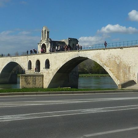 Les Remparts Daire Avinyon Dış mekan fotoğraf